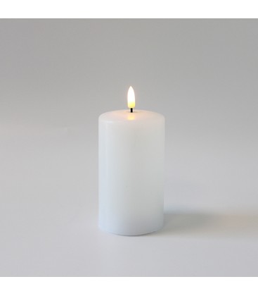 LED Bloklys 12,5cm høj, smelte-look, flammeeffekt - Ø7,5cm, 12,5cm høj, virker m. fjernbetj, timer, ægte stearin LED Bloklys 12,5cm høj, smelte-look, flammeeffekt - Ø7,5cm, 12,5cm høj, virker m. fjernbetj, timer, ægte stearin