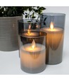 LED Bloklys sæt i røgfarvet glas Ø7,5cm, 3 stk, vippende flamme - Inkl. fjernbetjening og timer, 10/12,5/15cm høj, ægte stearin