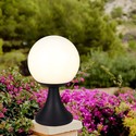 Standerlampe E27 - Mat sort, opal plastkugle.