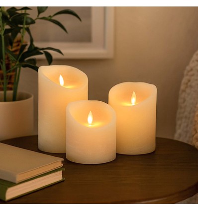 LED Bloklys Ø10cm, 3 stk, bevægelig flamme, hvid - Inkl. fjernbetjening og timer, 10/12,5/15cm høj, ægte stearin